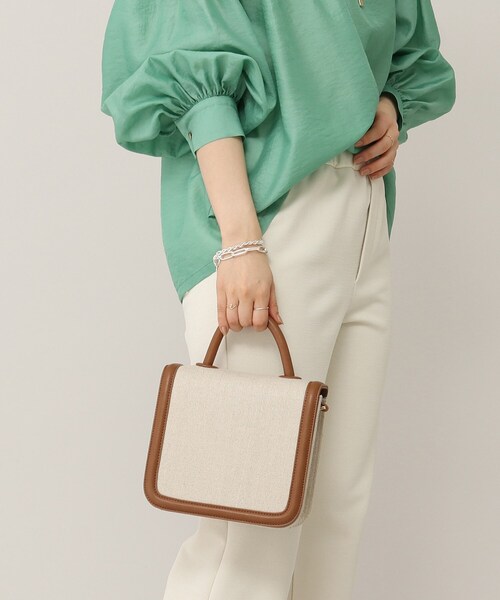 UNTITLED（アンタイトル）の「◆【STORY掲載】パイピングリネンショルダー（ショルダーバッグ・レディース・キャメル/ブラック系4・00）」の12枚目の写真