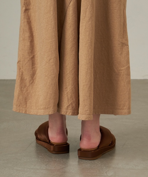 LE TALON（ルタロン）の「GRISE  PUFFクロスサンダル（サンダル・レディース・ベージュ/ブラウン/グリーン・SMALL/MEDIUM/LARGE/X-LARGE/X-SMALL）」の20枚目の写真
