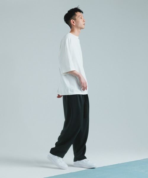 ADAM ET ROPE'(アダムエロペ)の「【WEB限定】麻調 ワイドルーズ イージー スラックス/ストレッチ/吸水速乾/イージーケア(その他パンツ・メンズ・ブラック/ダークブラウン/ネイビー/イエロー・M/L)」の12枚目の写真