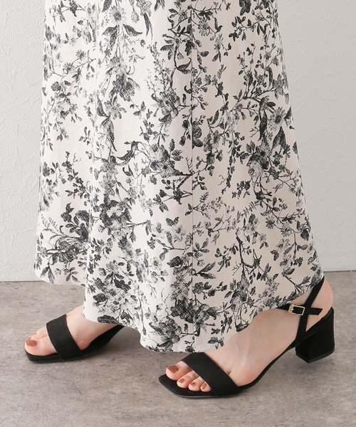 La TOTALITE(ラトータリテ)の「麻レーヨンフラワータイトスカート(スカート・レディース・グリーン/ブラック/ブルー・38/36)」の19枚目の写真