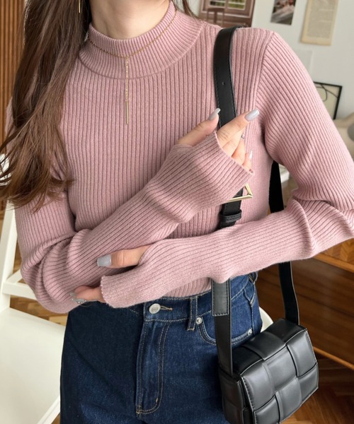 moment+（モーメントプラス）の「【累計販売枚数2万枚突破！】12G ボトルネック指ぬきリブニットプルオーバー（ニット/セーター・レディース・ブラック/レッド/ピンク/ターコイズブルー/オレンジ/グリーン/アイボリー/ナチュラル/イエロー×グリーン/ラベンダー/杢グレー/ピンクベージュ/ライトブルー/グレー系その他/チャコールグレー/ボルドー・M/L）」の12枚目の写真