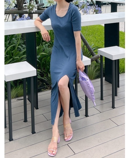 Vicente(ヴィセンテ)の「High slit maxi onepiece(ワンピース・レディース・ブラック/グレー/ブルー・FREE)」の4枚目の写真