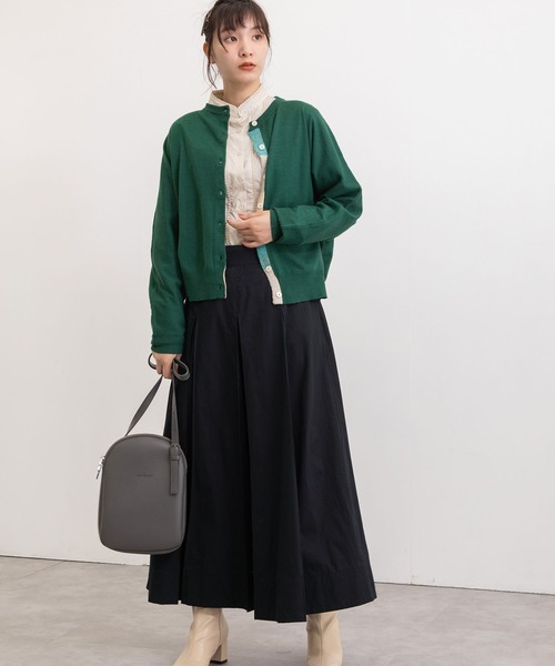 POU DOU DOU（プードゥドゥ）の「ボックスプリーツロングスカート（スカート・レディース・ブラック/スミクロ/ライトベージュ・3）」の12枚目の写真