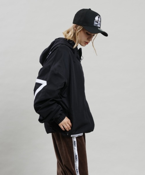 RVCA(ルーカ)の「RVCA/ルーカ ビッグシルエット/オーバーサイズ/撥水ナイロンジャケット BC044-767(ナイロンジャケット・レディース・ホワイト/ブラック・M/S)」の12枚目の写真