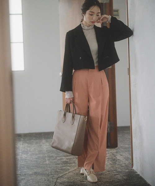 Andemiu（アンデミュウ）の「クロップドテーラードジャケット162223（テーラードジャケット・レディース・ブラック/ブルー/ブラウン・FREE）」の5枚目の写真