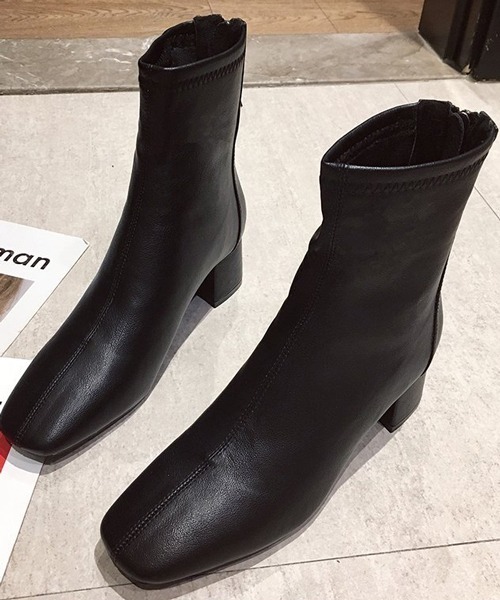 Nia（ニア）の「Nia/スクエアトゥショートブーツ（ブーツ・レディース・ブラック/ベージュ・36/38）」の3枚目の写真