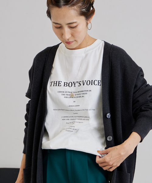 FRAMeWORK（フレームワーク）の「カバーページロゴロンT（Tシャツ/カットソー・レディース・ホワイト/ネイビー/チャコールグレー・FREE）」の2枚目の写真