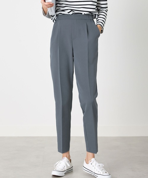 CHAN ME（チャンミ）の「センタープレステーパードパンツ（スラックス・レディース・アイボリー/ブラック/キャメル/レッド/ダークブルー・SMALL/MEDIUM/LARGE/X-LARGE）」の4枚目の写真