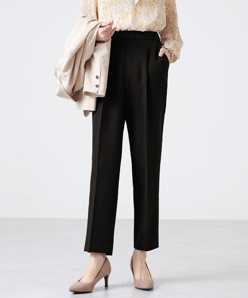 CHAN ME（チャンミ）の「センタープレステーパードパンツ（スラックス・レディース・アイボリー/ブラック/キャメル/レッド/ダークブルー・SMALL/MEDIUM/LARGE/X-LARGE）」の3枚目の写真