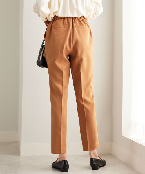 CHAN ME（チャンミ）の「センタープレステーパードパンツ（スラックス・レディース・アイボリー/ブラック/キャメル/レッド/ダークブルー・SMALL/MEDIUM/LARGE/X-LARGE）」の14枚目の写真