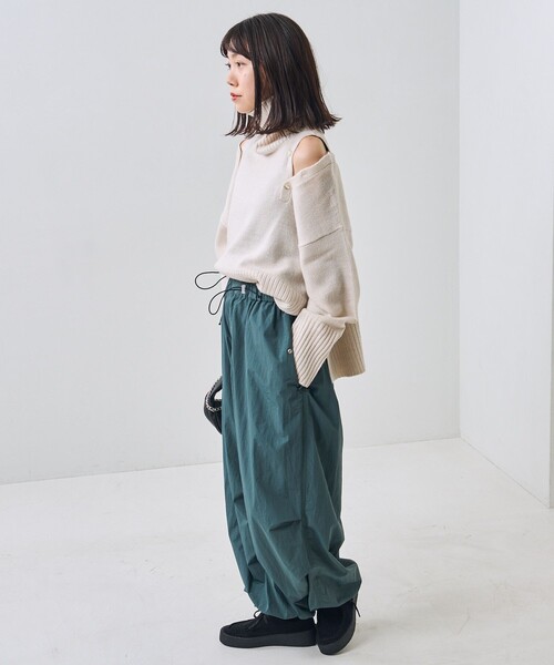 PUBLUX(パブリュクス)の「PUBLUX/パブリュクス 2WAY肩開きハイネックニット(ニット/セーター・レディース・ナチュラル/ブラック/グリーン・フリ-)」の13枚目の写真