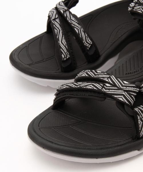 Teva（テバ）の「TEVA / テラファイライト サンダル（サンダル・レディース・ブラック・6/8/7/5）」の11枚目の写真