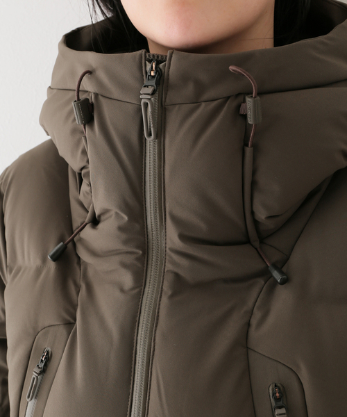 DESCENTE ALLTERRAIN(デサント オルテライン)の「【DESCENTE ALLTERRAIN】 水沢ダウン オーバーサイズダウンジャケット MOUNTANEER BIG(ダウンジャケット/コート・レディース・ブラウン/ブラック・MEDIUM)」の5枚目の写真