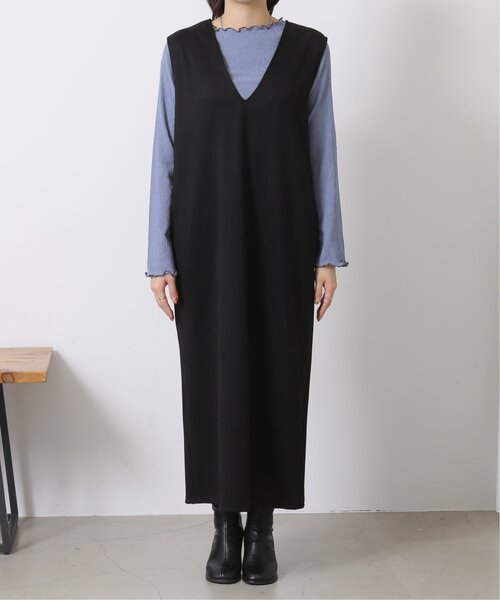 RAY CASSIN（レイカズン）の「スエードツイルVネックワンピース（ジャンパースカート・レディース・マスタード/ブルー/ブラック・FREE）」の8枚目の写真
