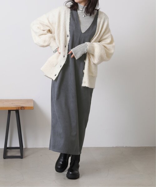 RAY CASSIN（レイカズン）の「スエードツイルVネックワンピース（ジャンパースカート・レディース・マスタード/ブルー/ブラック・FREE）」の18枚目の写真