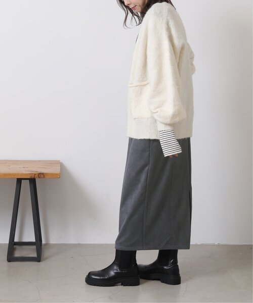 RAY CASSIN（レイカズン）の「スエードツイルVネックワンピース（ジャンパースカート・レディース・マスタード/ブルー/ブラック・FREE）」の19枚目の写真