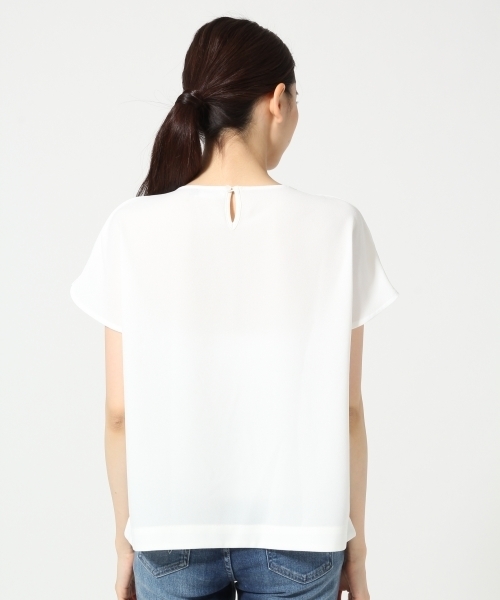 LEPSIM(レプシィム)の「ビジューネック2WAYブラウス 559622(シャツ/ブラウス・レディース・オフホワイト/ベージュ/ダークネイビー・FREE)」の11枚目の写真