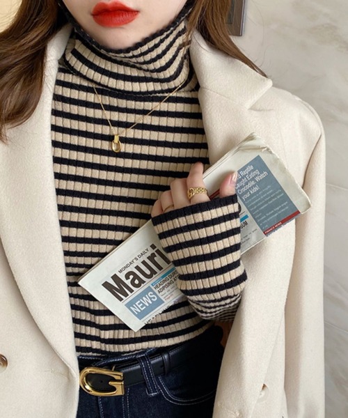 DIAVEL（ディアベル）の「タートルネックボーダーニット（ニット/セーター・レディース・グレー/ベージュ/ホワイト/グリーン・M）」の8枚目の写真