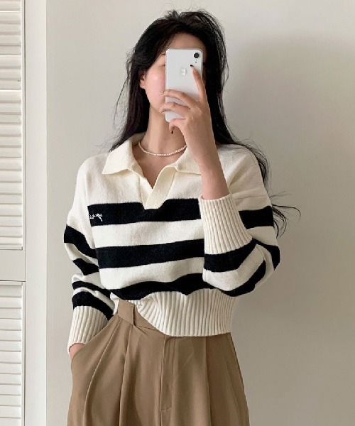 BEIDELLI（ベイデリー）の「[BELLIDE MADE] ボーダーワンポイント刺繍オープンカラーニット（ニット/セーター・レディース・ホワイト/ブラック・FREE）」の3枚目の写真