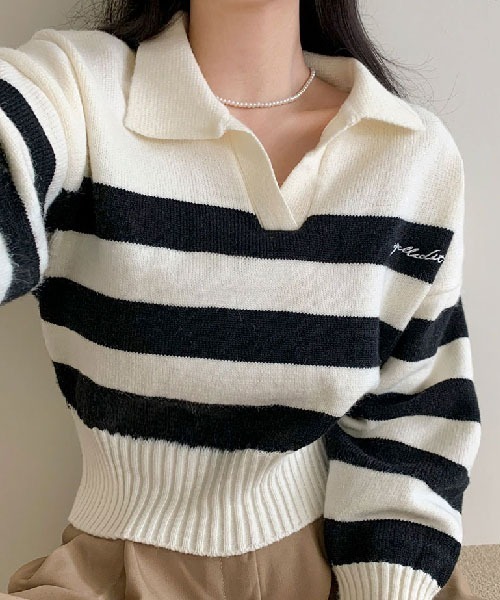 BEIDELLI（ベイデリー）の「[BELLIDE MADE] ボーダーワンポイント刺繍オープンカラーニット（ニット/セーター・レディース・ホワイト/ブラック・FREE）」の5枚目の写真