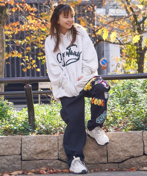 1111clothing(ワンフォークロージング)の「ロゴアップリケ刺繍 ビッグパーカー / パーカー オーバーサイズ ビッグシルエット スウェット フード(パーカー・メンズ・オートミール/オレンジ/ブラウン・L/M)」の7枚目の写真