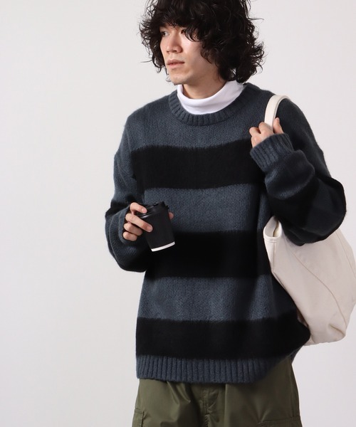 Bling Leads(ブリングリーズ)の「Bling Leads モヘアタッチクルーネックオーバーサイズニット(ニット/セーター・メンズ・マスタード/グリーン/ブラック×ホワイト/ライトグレー/ブラック系その他/ブラウン系その他2/ブラック/エメラルド/ブラック×レッド/ブラウン系その他/グレー系その他/レッド系その他/ブルー系その他/ブラウン系その他3/ホワイト×ブルー/ブラック系その他3/ホワイト×ブラック/ブラック系その他2・L/M)」の12枚目の写真