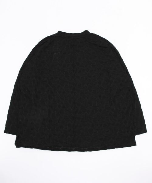STYLEBLOCK(スタイルブロック)の「シャーリングジャガードカットオーバーサイズプルオーバー(Tシャツ/カットソー・レディース・アイボリー/ブラック/ベージュ・M)」の4枚目の写真