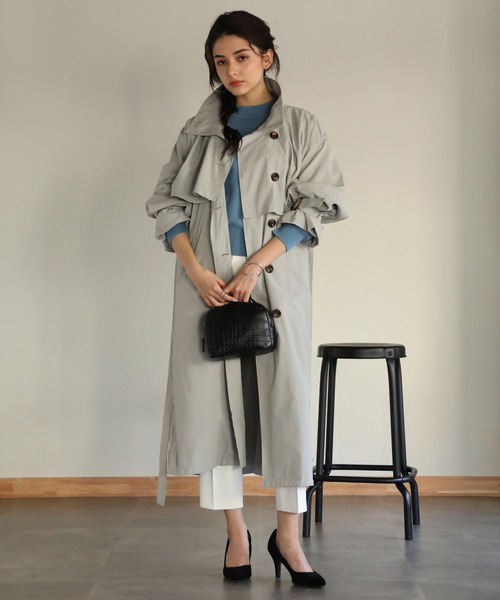 aity(アイティ)の「2WAYヨークデザインボリュームコート(トレンチコート・レディース・ベージュ/サンドベージュ/マスタード/グレイッシュベージュ/カーキ/グレー・M)」の2枚目の写真