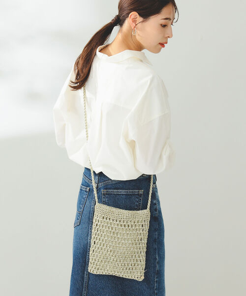 B:MING by BEAMS（ビーミングバイビームス）の「B:MING by BEAMS / 透かし編み ショルダーバッグ（ショルダーバッグ・レディース・シルバー/ゴールド・ONE SIZE）」の2枚目の写真