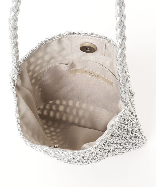 B:MING by BEAMS（ビーミングバイビームス）の「B:MING by BEAMS / 透かし編み ショルダーバッグ（ショルダーバッグ・レディース・シルバー/ゴールド・ONE SIZE）」の6枚目の写真