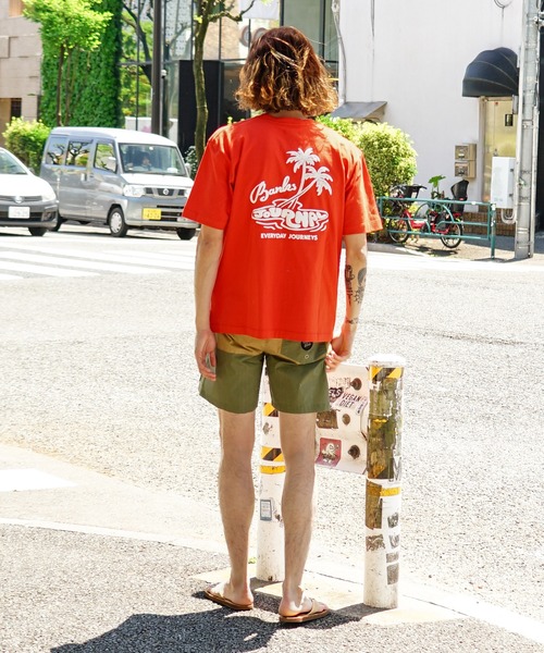 BANKS(バンクス)の「DESIGN TEE/BANKS(バンクス)半袖バックプリントTシャツ(Tシャツ/カットソー・メンズ・ネイビー/オレンジ・SMALL/MEDIUM/LARGE/X-LARGE)」の8枚目の写真