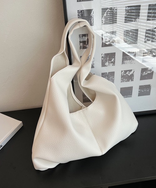 fd style(エフディ スタイル)の「ソフトレザービッグトートバッグ(ショルダーバッグ・レディース・White/Yellow/Black/Brick ・FREE)」の19枚目の写真