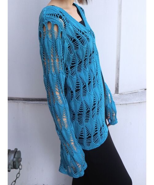 EMODA(エモダ)の「クロシェルーズカーディガン(カーディガン/ボレロ・レディース・ブラック/ブルー/ホワイト・FREE)」の6枚目の写真