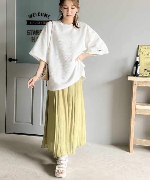 Java(ジャバ)の「《JaVa ジャバコラボ》こなれメンズライク。斜めストライプ柄プルオーバー(Tシャツ/カットソー・レディース・ブラック/ベージュ/ホワイト・MEDIUM/SMALL/X-LARGE/LARGE)」の6枚目の写真