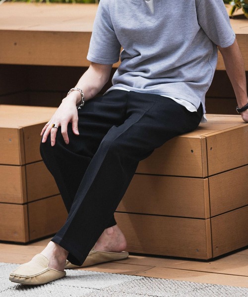 ITEMS URBANRESEARCH（アイテムズ アーバンリサーチ）の「テックリネンEASYケア エフォートレススラックス（スラックス・メンズ・ブラック/ライトベージュ/グリーン・LARGE/MEDIUM）」の2枚目の写真