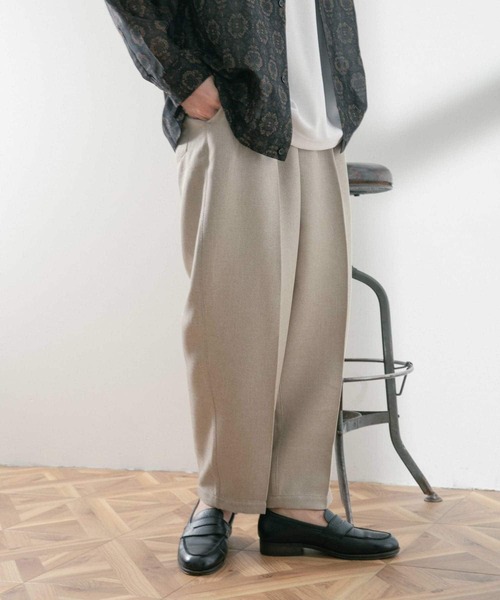 ITEMS URBANRESEARCH（アイテムズ アーバンリサーチ）の「テックリネンEASYケア エフォートレススラックス（スラックス・メンズ・ブラック/ライトベージュ/グリーン・LARGE/MEDIUM）」の7枚目の写真