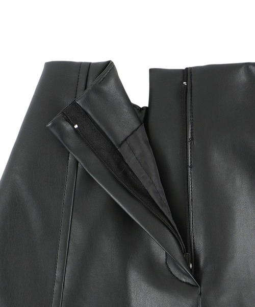 Figments（フィグメンツ）の「合皮台形ミニスカート（スカート・レディース・ブラック・FREE）」の4枚目の写真