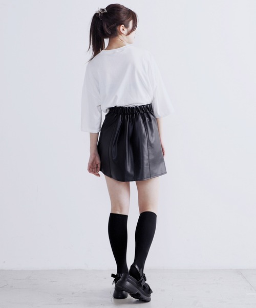 Figments（フィグメンツ）の「合皮台形ミニスカート（スカート・レディース・ブラック・FREE）」の3枚目の写真