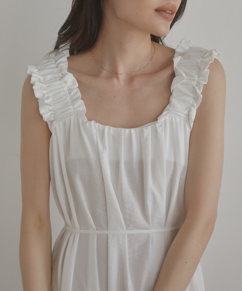 ACYM(アシーム)の「Onemile frill shoulder ワンピース(ワンピース・レディース・ホワイト/ベージュ/ネイビー・FREE)」の13枚目の写真