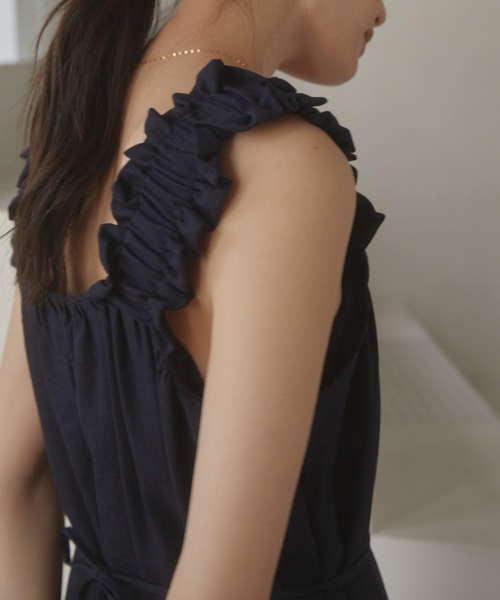 ACYM(アシーム)の「Onemile frill shoulder ワンピース(ワンピース・レディース・ホワイト/ベージュ/ネイビー・FREE)」の20枚目の写真