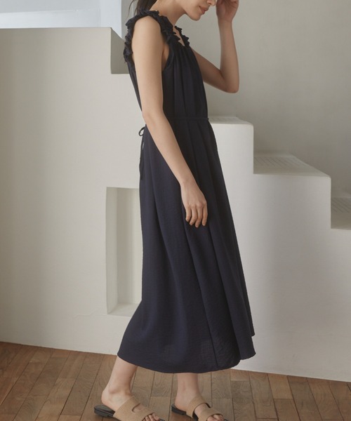 ACYM(アシーム)の「Onemile frill shoulder ワンピース(ワンピース・レディース・ホワイト/ベージュ/ネイビー・FREE)」の17枚目の写真