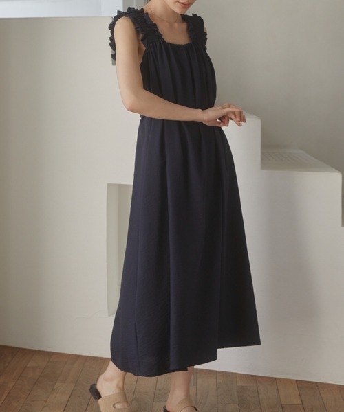 ACYM(アシーム)の「Onemile frill shoulder ワンピース(ワンピース・レディース・ホワイト/ベージュ/ネイビー・FREE)」の15枚目の写真