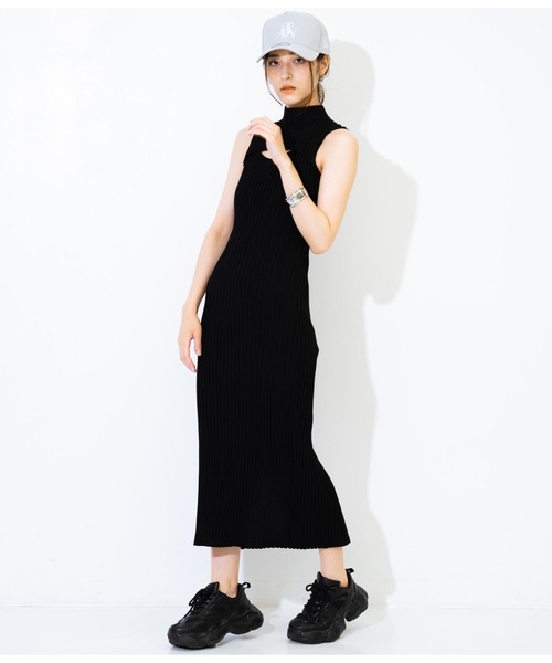 ANAP（アナップ）の「フロントカットアウトリブニットロング