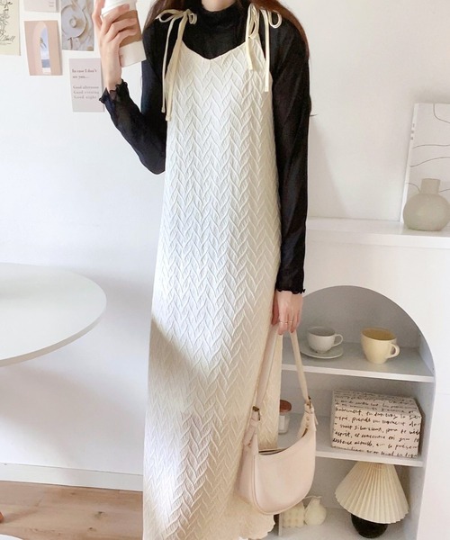 mily bilet(ミウィビレット)の「【mily bilet】大人リラックス。カットジャガードリーフ肩リボンキャミワンピース(ワンピース・レディース・アイボリー/ブラック・X-LARGE/LARGE/MEDIUM/SMALL)」の21枚目の写真