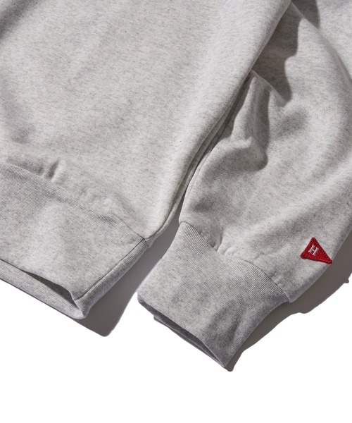 Healthknit（ヘルスニット）の「【Healthknit】Classic Sweat Henley L/S / ヘンリーネック スウェット（スウェット・メンズ・チャコールグレー/グリーン/ブルー/レッド/グレー/ブラック/マスタード/マルーン/ネイビー/サンドベージュ・MEDIUM/X-LARGE/LARGE）」の12枚目の写真