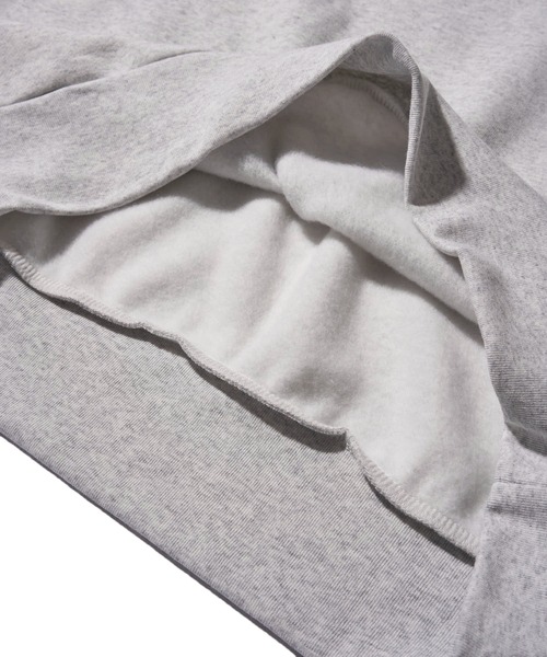 Healthknit（ヘルスニット）の「【Healthknit】Classic Sweat Henley L/S / ヘンリーネック スウェット（スウェット・メンズ・チャコールグレー/グリーン/ブルー/レッド/グレー/ブラック/マスタード/マルーン/ネイビー/サンドベージュ・MEDIUM/X-LARGE/LARGE）」の11枚目の写真