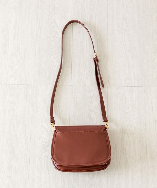 OLIVE des OLIVE（オリーブデオリーブ）の「フラップショルダー　1032120040（ショルダーバッグ・レディース・ダークブラウン/ブラウン/ブラック・FREE）」の14枚目の写真