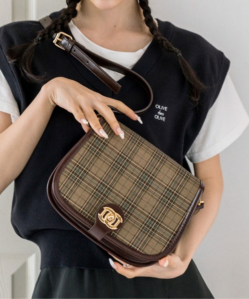 OLIVE des OLIVE（オリーブデオリーブ）の「フラップショルダー　1032120040（ショルダーバッグ・レディース・ダークブラウン/ブラウン/ブラック・FREE）」の12枚目の写真