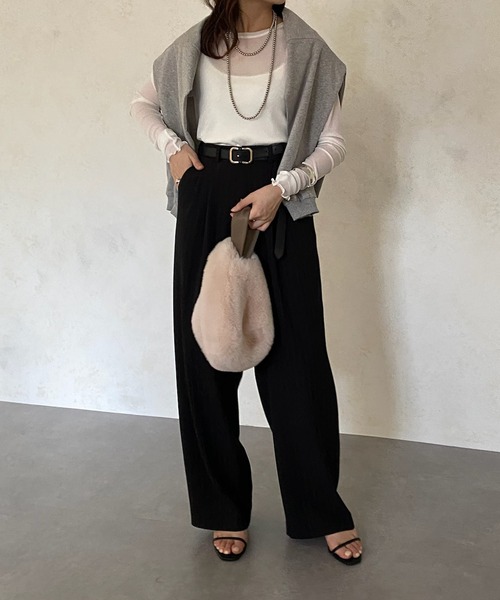 DouDou(ドゥドゥ)の「【WEB限定】 メロークルーネックプルオーバー(Tシャツ/カットソー・レディース・ベージュ/ブラック/オフホワイト・FREE)」の6枚目の写真