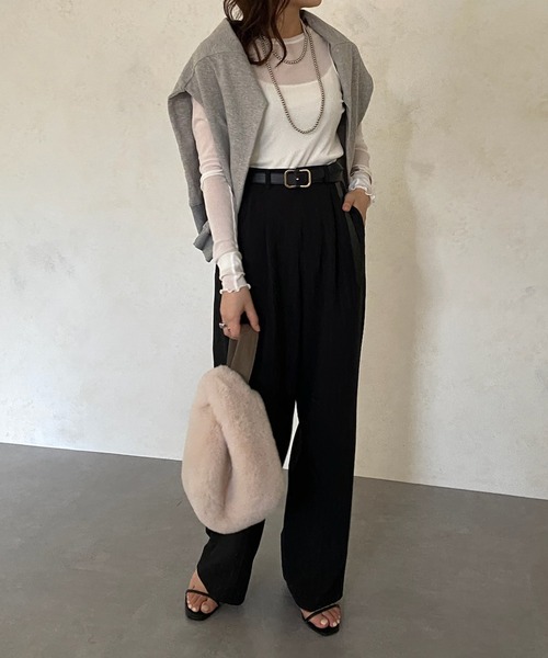 DouDou(ドゥドゥ)の「【WEB限定】 メロークルーネックプルオーバー(Tシャツ/カットソー・レディース・ベージュ/ブラック/オフホワイト・FREE)」の4枚目の写真
